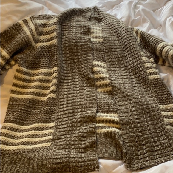 i’m selling this brownish, cream white cardigan - Picture 1 of 2
